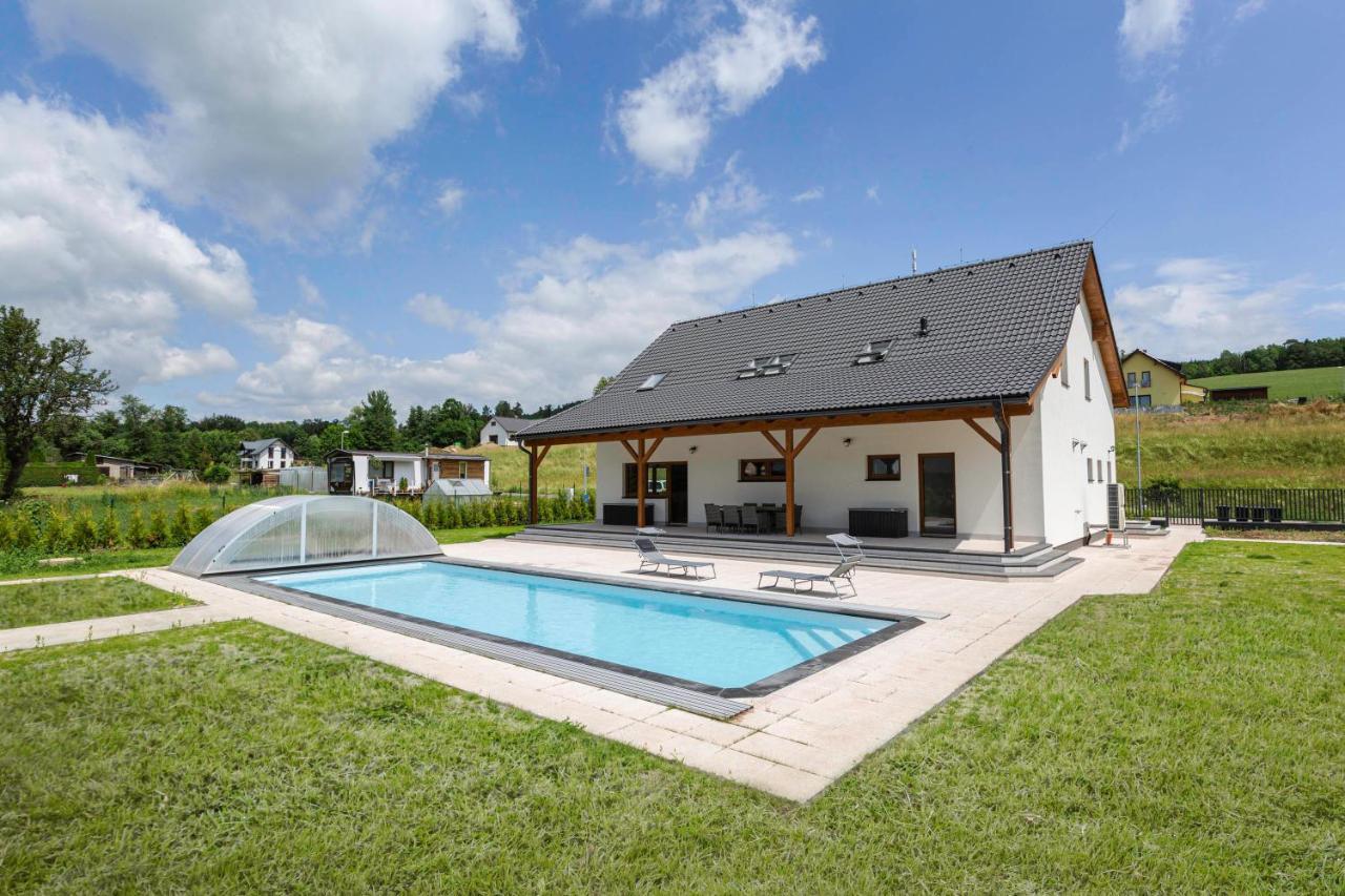 Holiday House Adam Prosecne Exterior photo